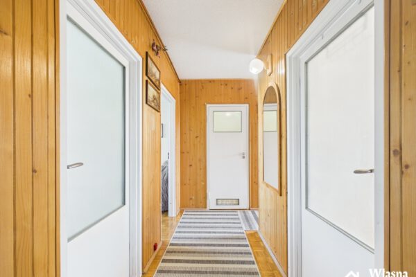 Trzy pokoje, oddzielna kuchnia, balkon