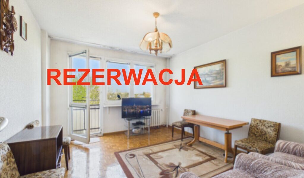 Trzy pokoje, oddzielna kuchnia, balkon