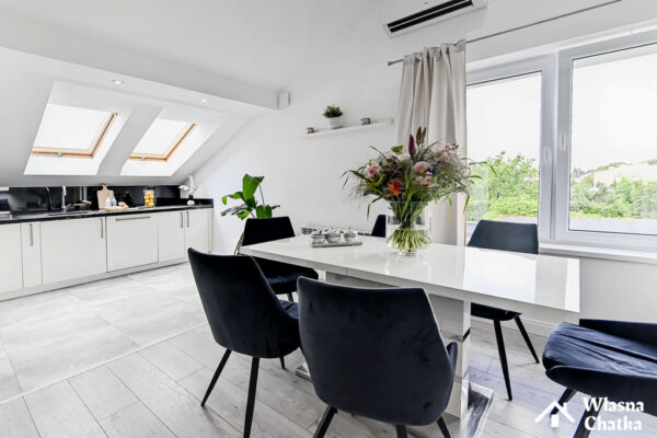 Przestronne 4 pokojowe z ogrodem | 64 m2 |