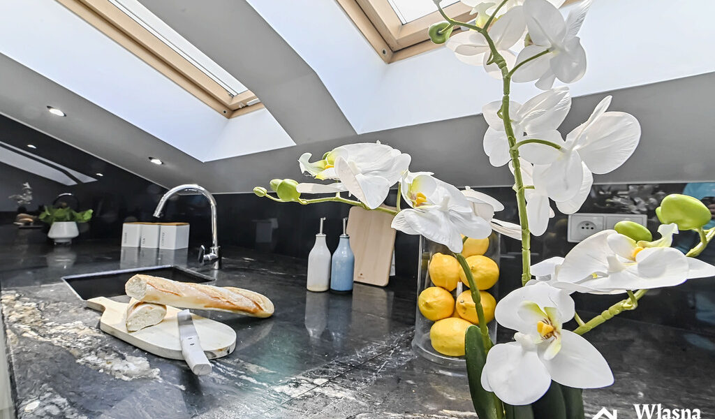 Przestronne 4 pokojowe z ogrodem | 64 m2 |