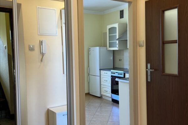 Przestronna kawalerka 40 m² na wynajem – Chełmek