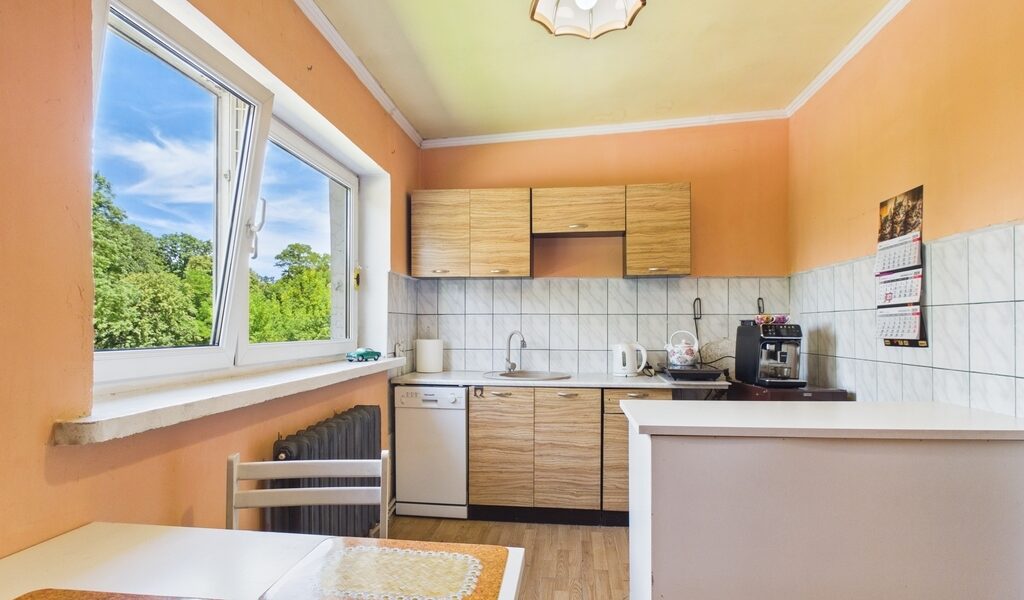 54 m² /1 piętro/garaż i działka 600m² w cenie !!!!