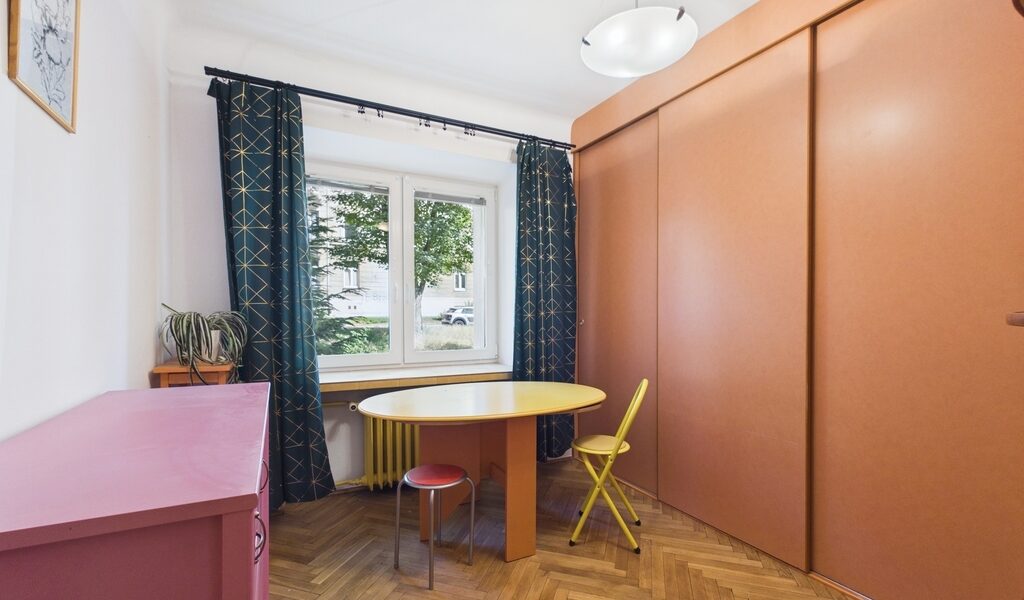 Centrum/ 3 pokoje/ duża widna kuchnia/ parter – 5
